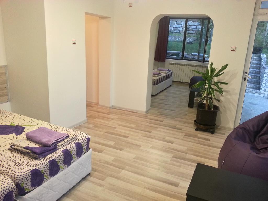 Guest House Bedrock Belogradtschik Exterior foto