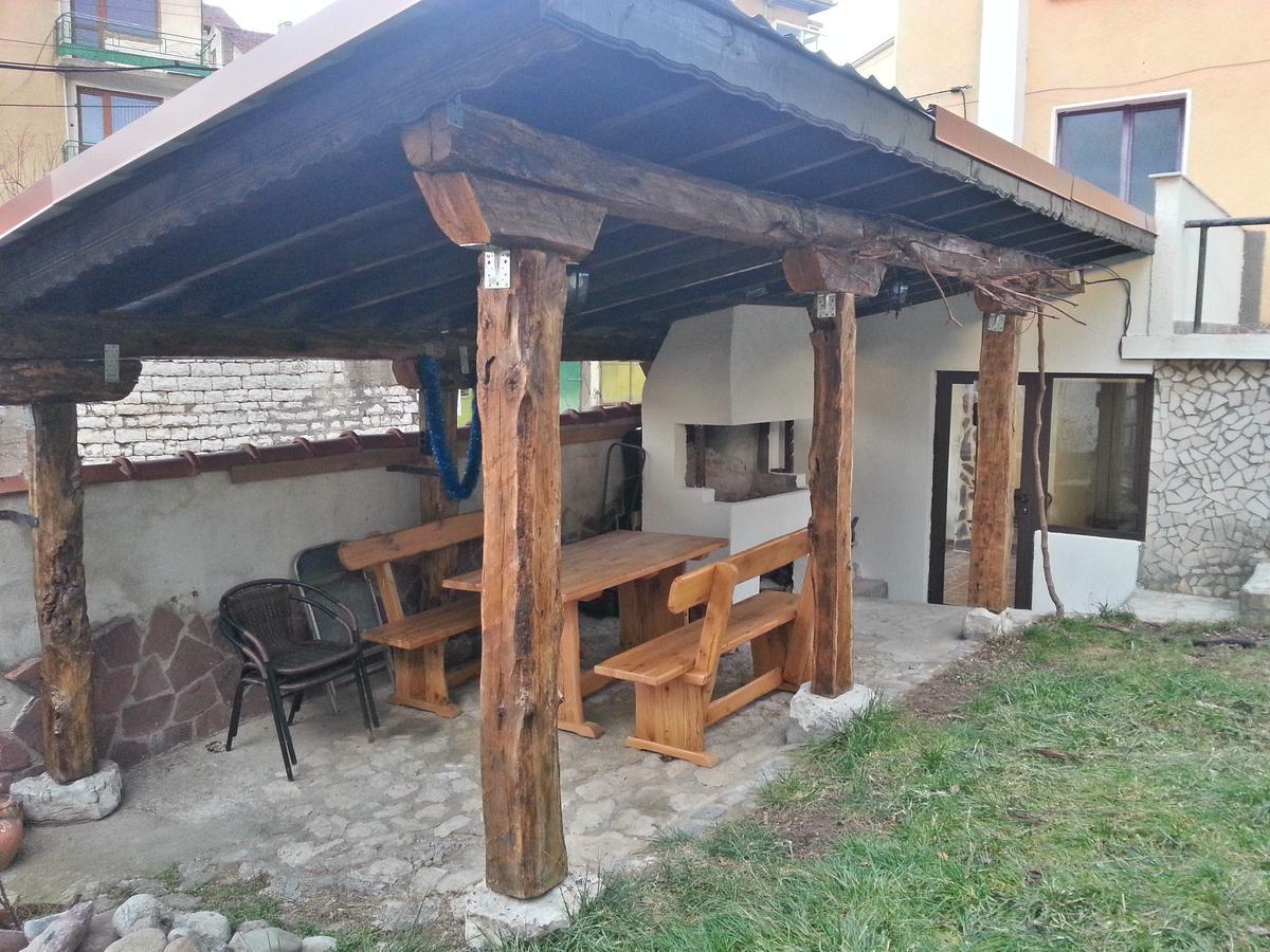Guest House Bedrock Belogradtschik Exterior foto