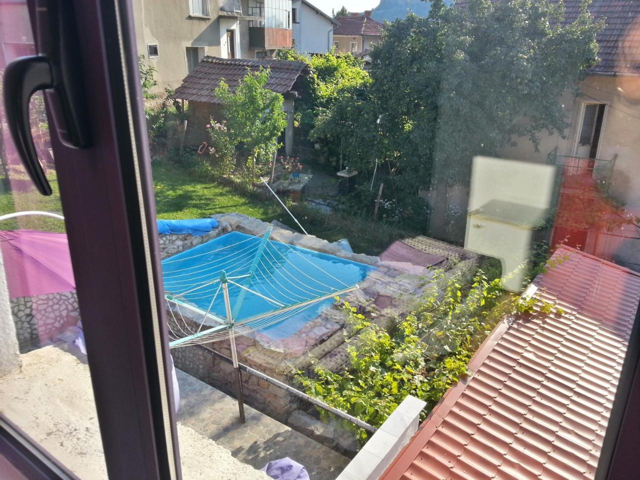 Guest House Bedrock Belogradtschik Exterior foto